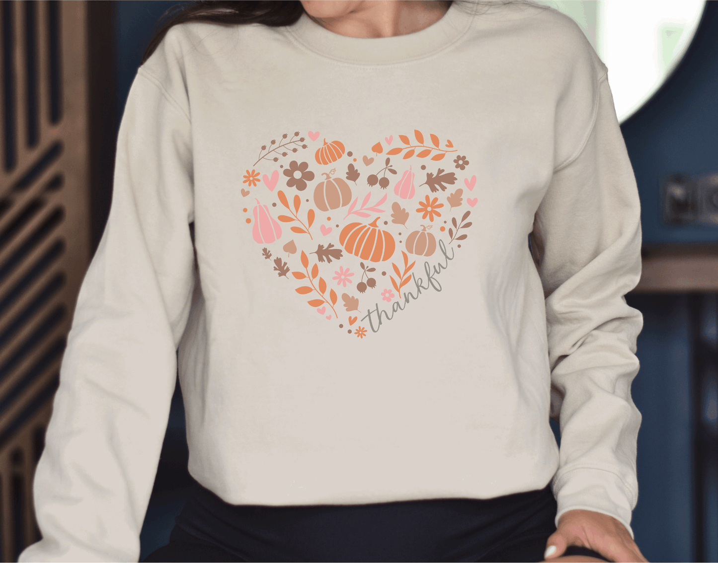 Thankful Heart -  Heavy Blend™ Crewneck Sweatshirt S / Sand