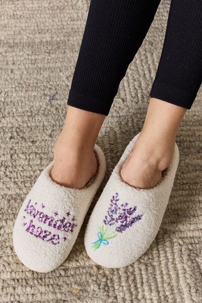 Melody Sequin Pattern Cozy Slippers LAVENDER / S