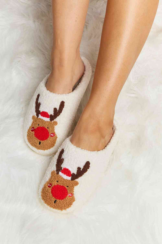 Melody Rudolph Print Plush Slide Slippers Red / S