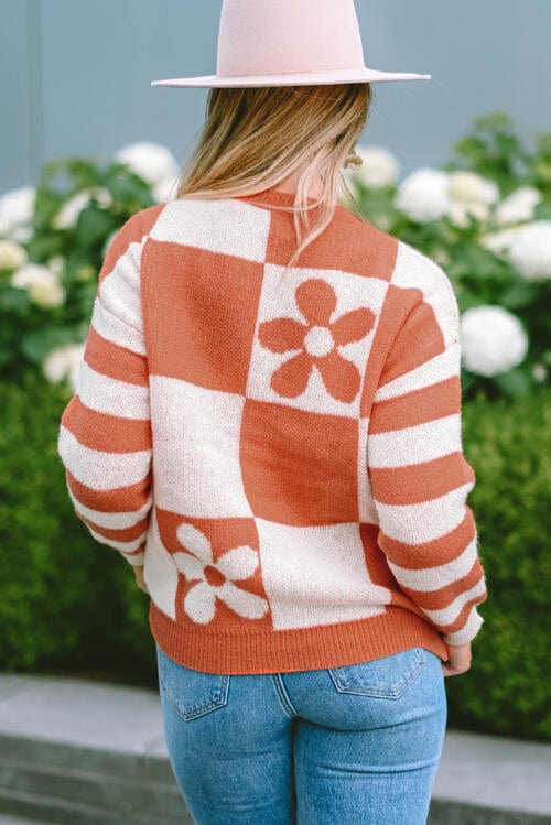 Checkered Round Neck Long Sleeve Sweater with flower