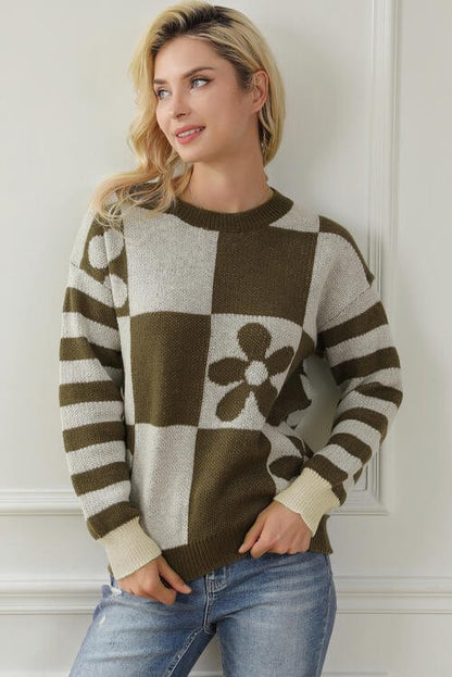 Checkered Round Neck Long Sleeve Sweater with flower Army Green / S
