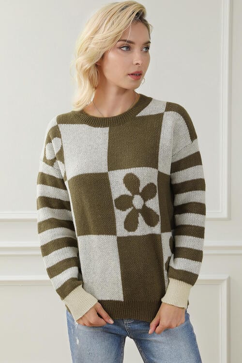 Checkered Round Neck Long Sleeve Sweater with flower