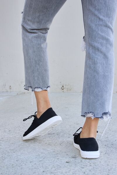 Flat Round Toe Lace-Up Sneakers