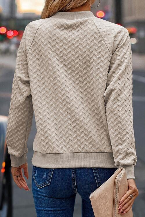 Textured Round Neck Long Sleeve Sweatshirt