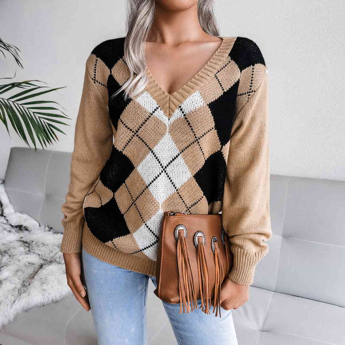 Argyle V-Neck Sweater Khaki / S