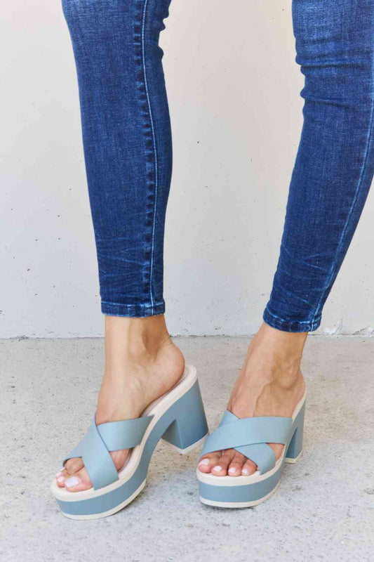 Weeboo Cherish The Moments Contrast Platform Sandals in Misty Blue Misty  Blue / 6.5