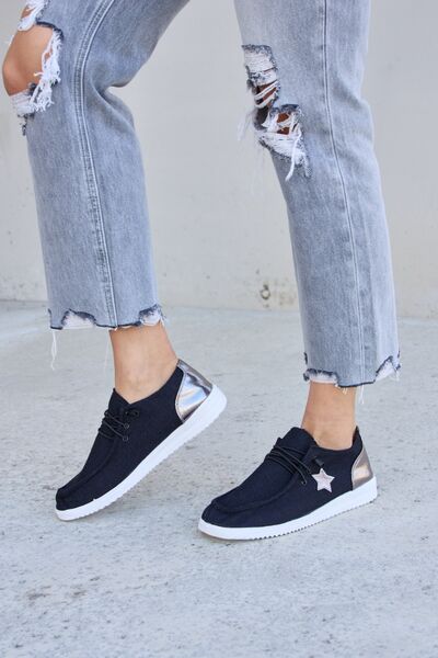 Star Lace-Up Flat Sneakers