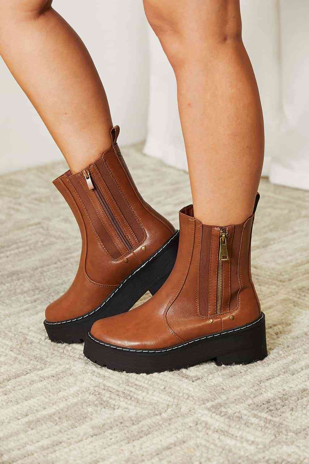 Forever Link Side Zip Platform Boots Chestnut / 6