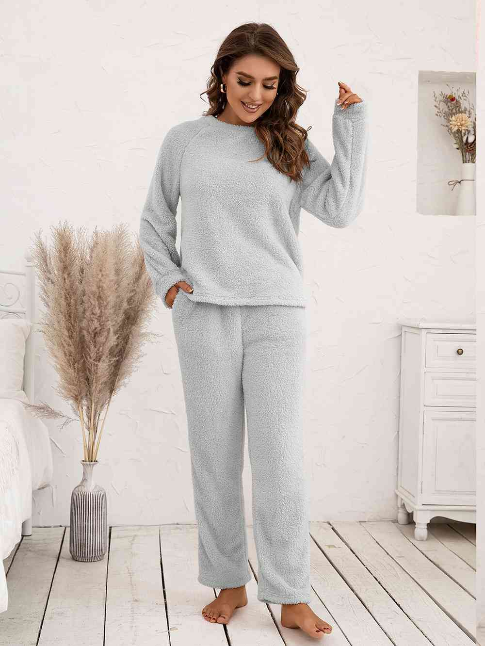 Teddy Long Sleeve Top and Pants Lounge Set Light Gray / S