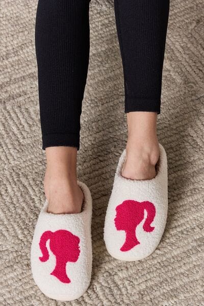 Melody Graphic Cozy Slippers BARBIE / S