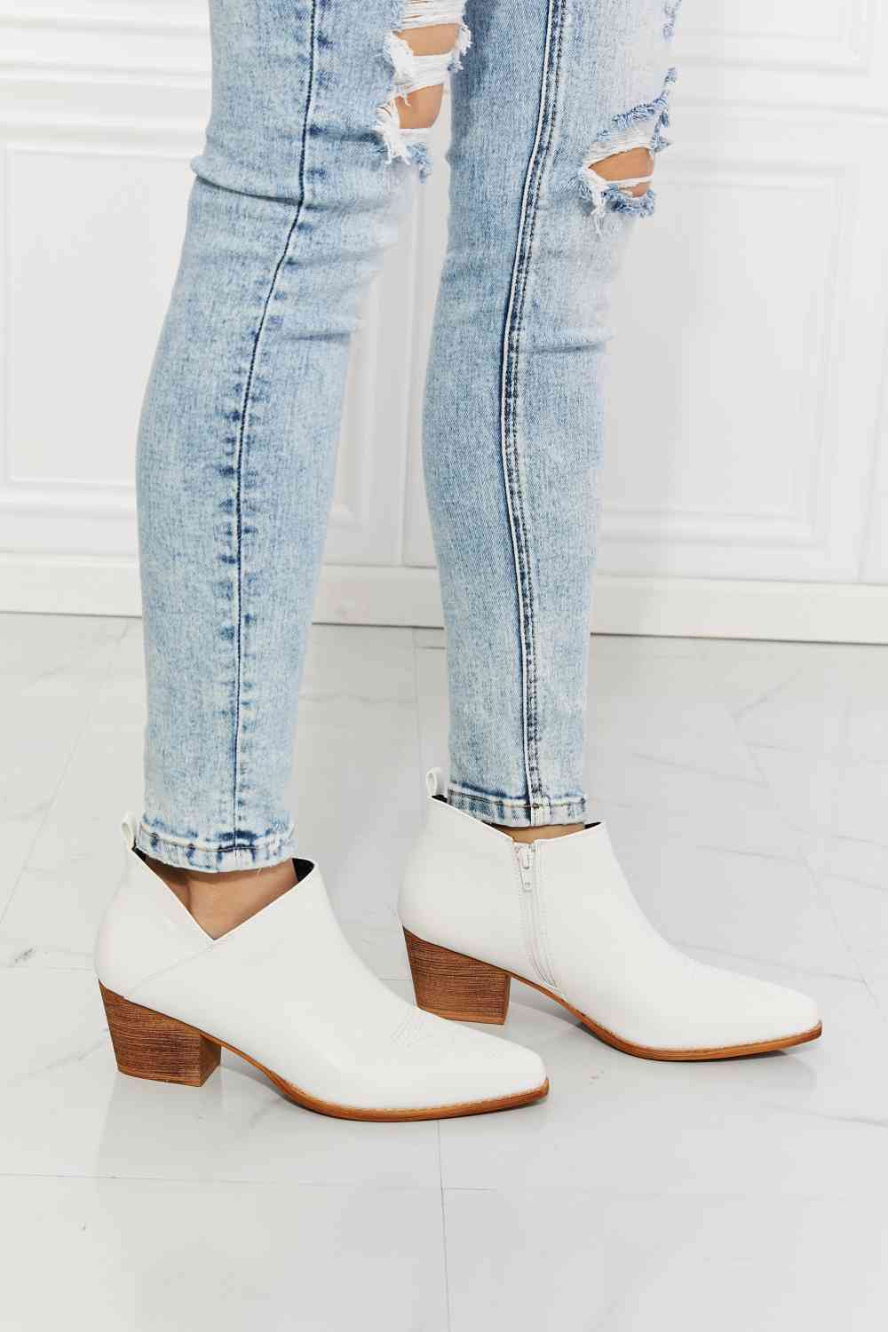 MMShoes Trust Yourself Embroidered Crossover Cowboy Bootie in White White / 6