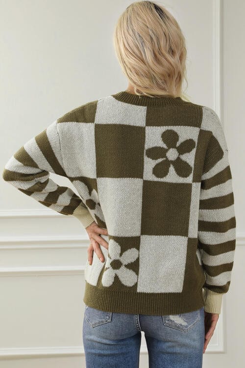 Checkered Round Neck Long Sleeve Sweater with flower