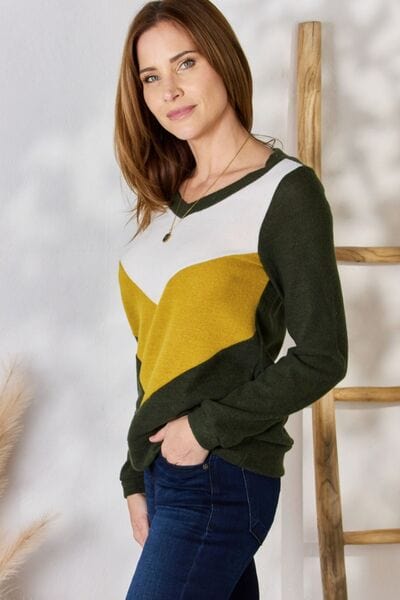 Hailey & Co Full Size Colorblock V-Neck Top